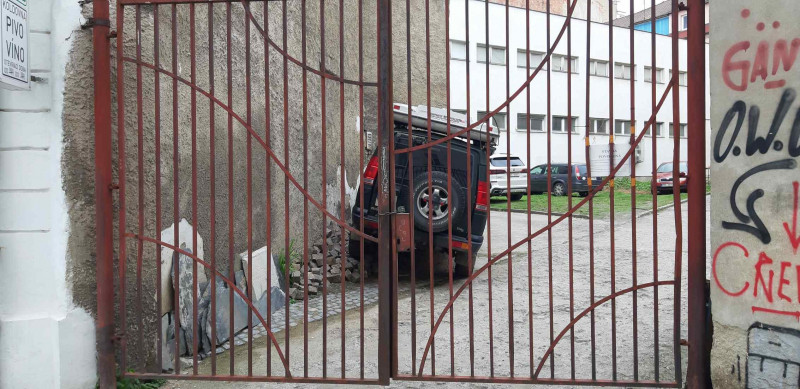 20210507_081602 resize.jpg (370.64 KiB) Zobrazeno 6628 x první část už je uložená pod autem