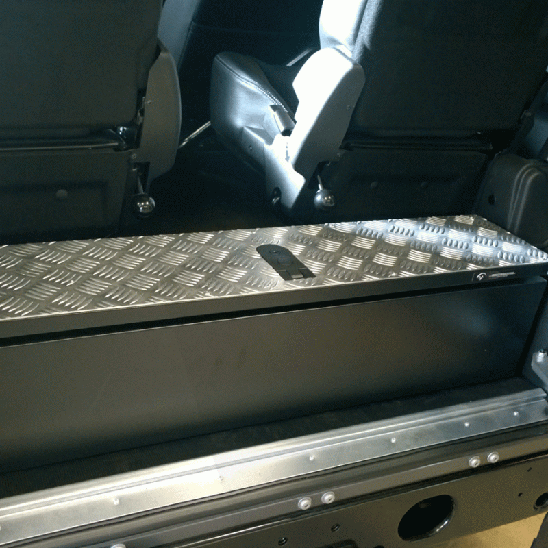 slimline-storage-chest-land-rover-defender-mobile-storage-systems_6_1024x1024.gif