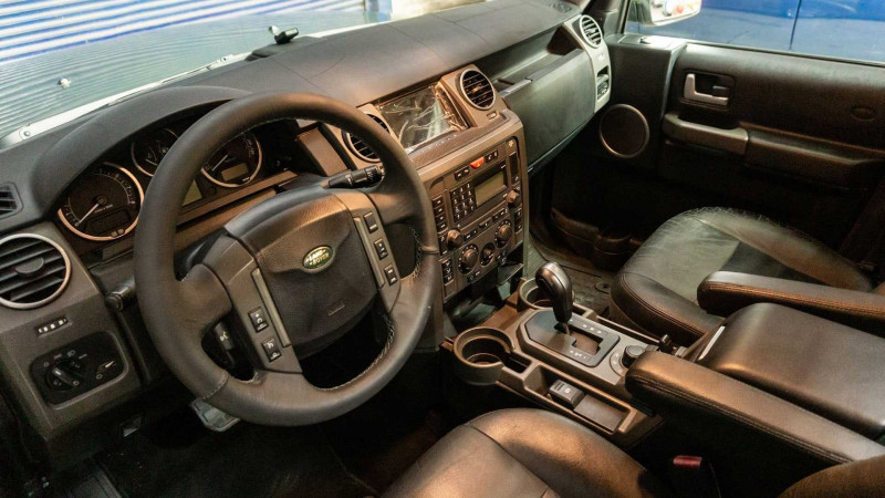 land-rover-discovery-pickup-conversion (7).jpg