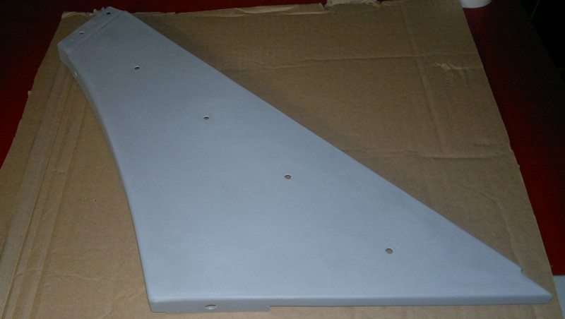 Trojúhelník a držák sedačky RH 13 - panel primer.jpg