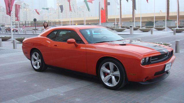 Dodge Challenger SRT.JPG