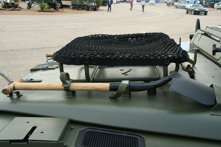 Bonnet-04.JPG