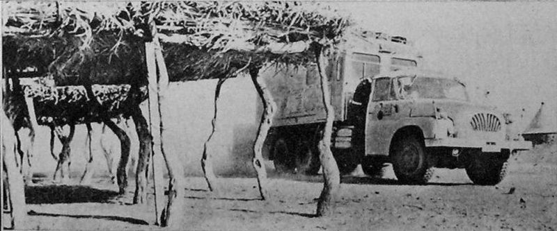 Tatra 138, expedice Lambarene 06.jpg
