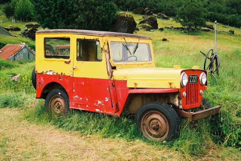 240_jeep.jpg
