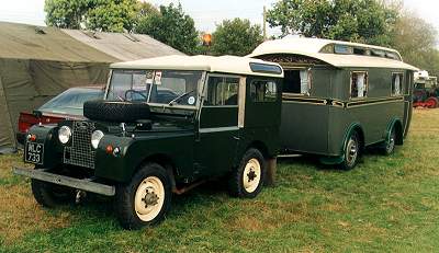 Serie1_mit_altem_wohnwagen.jpg
