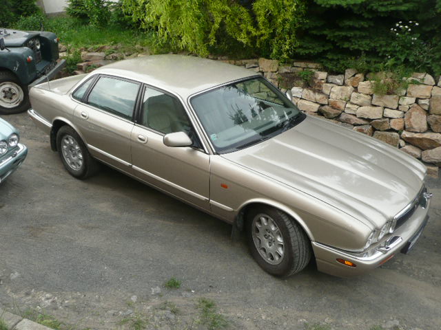 auta 128.jpg