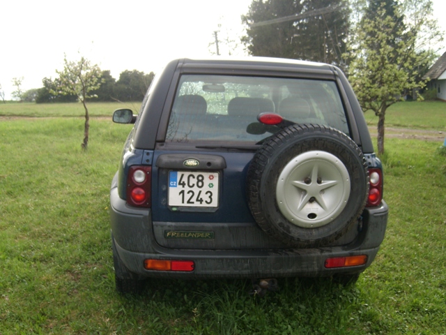 SL271865.JPG