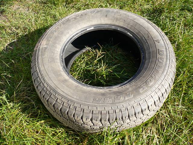 Dunlop_Grantrek_265_70_R16.jpg