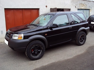 land rover 2.jpg