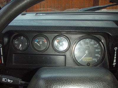 Tacho Defender.jpg