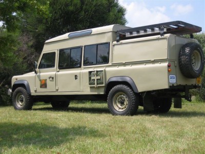 150-Land-Rover-Defender.jpg