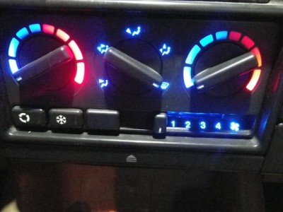 zmena podsvietenia pristrojovky (2)~1.jpg