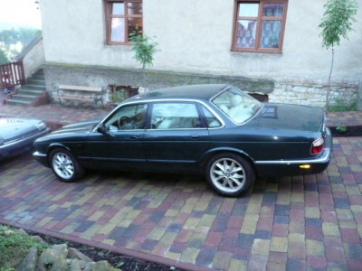 Jaguar inzerce 003.JPG