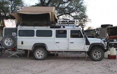 land-rover-defender-130-03.jpg