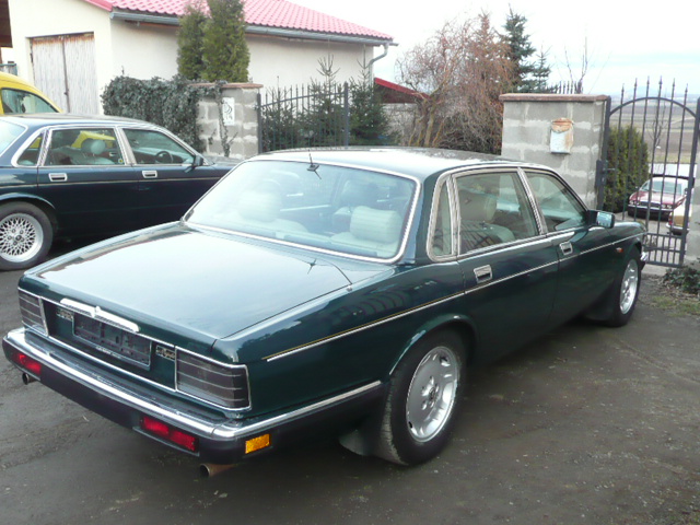 Daimler Majestic 007.JPG