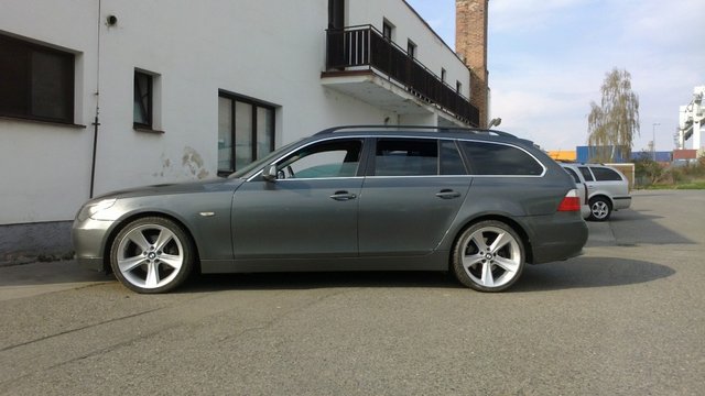 BMW.jpg