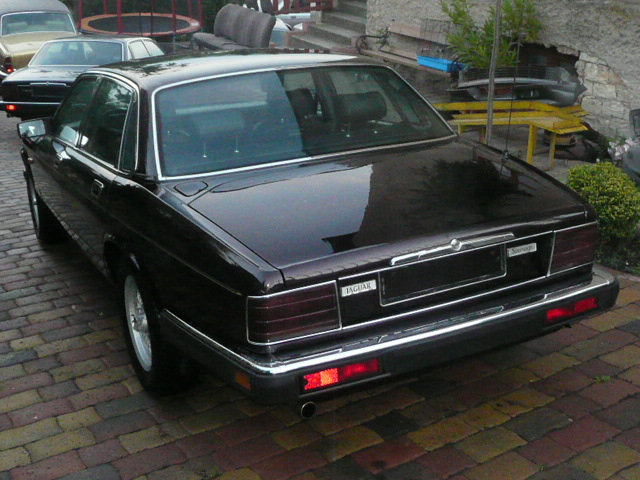 XJ 40 fialový 025.JPG