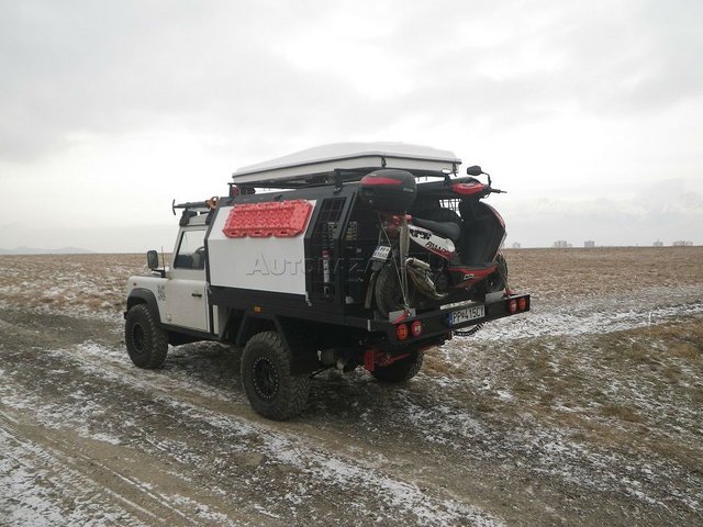 6408845_11.jpg