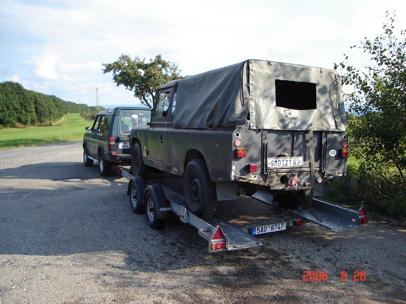 Land Rover 109 SIIA 1968 010.jpg