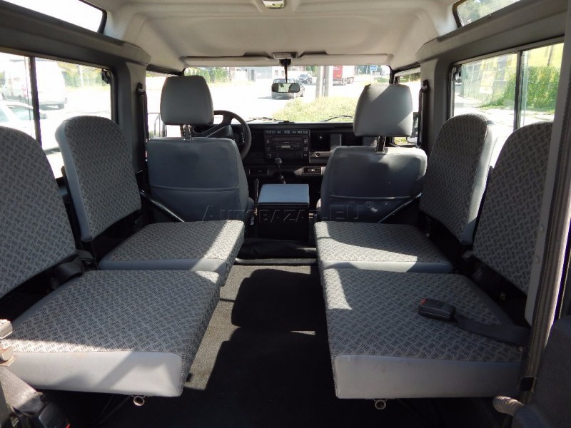 land-rover-defender-90-25-td5-hard-top.jpg