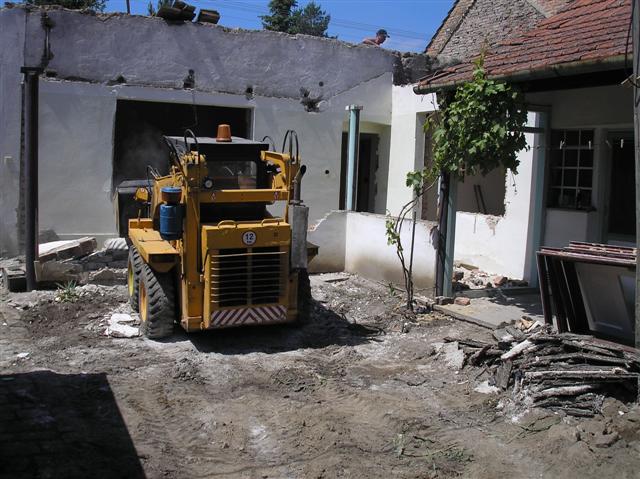 P5170861 (Small).JPG