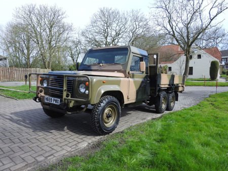 land-rover-defender-defender-6x6-perentie_6224309420.jpg